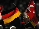 Merkel wants to secure refugee deal with Turkey: local experts 