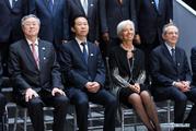 China's growth target "within reach": central bank governor