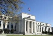 U.S. Fed officials expect gradual rate hikes ahead 