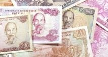 Vietnam adjusts reference exchange rate