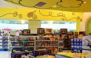 U.S. toy retailer to close 182 stores 