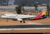 Airbus delivers its MSN8000 A320 Family aircraft to Air China