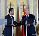 Chinese, Portuguese FMs hold talks to deepen bilateral cooperation