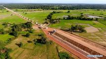 Chinese engineering firm completes main construction work of Laos' longest bridge