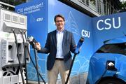 German Minister wants car industry to accelerate shift to electric vehicles 