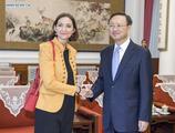 Chinese senior official meets Spanish minister of industry, trade, tourism 