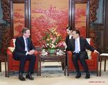 Chinese premier meets former British PM