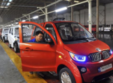 China's passenger vehicle sales slide for six consecutive months 