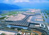 Hong Kong int'l airport sees record high passenger, cargo throughput 