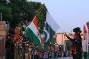 China supports India, Pakistan in maintaining contact 