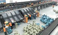 China's service trade deficit narrows in February