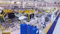 China's industrial output expands 6.5 pct in Q1