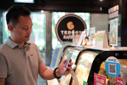 "Global journey" of mobile payment