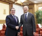 Senior Chinese officials meet Cuban FM
