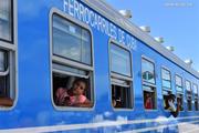 Chinese-made train arrives in E. Cuba 