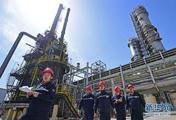 China's industrial profits shrink in H1