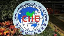 Country exhibitions of 2nd CIIE to be extended for eight days