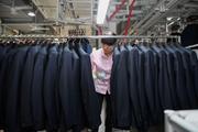 China's garment industry reports lower revenue in first 10 months