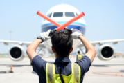China's civil aviation industry expands recovery