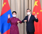 Chinese, Mongolian FMs hold talks on boosting bilateral ties