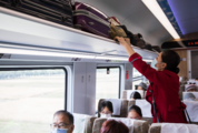 China's passenger, cargo transport maintains expansion