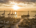 China's foreign trade sustains resilience, upward momentum