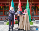 Chinese FM meets Saudi Arabian, Iranian counterparts, witnesses resumption of Saudi Arabia-Iran diplomatic ties