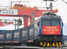 China ready to promote China-Europe freight train services with countries along routes: spokesperson