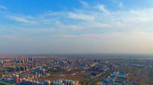 Top economic planner approves investment projects worth 9.7 bln USD in August