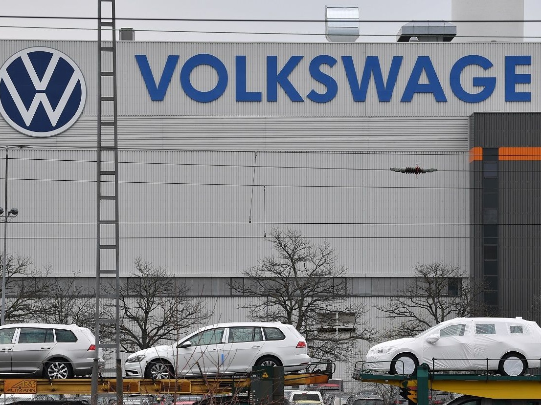 Volkswagen extends production suspension in the US