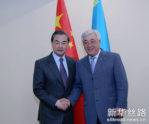5月21日，中国外交部长王毅在哈萨克斯坦南部城市阿拉木图与哈萨克斯坦外长伊德里索夫举行会谈