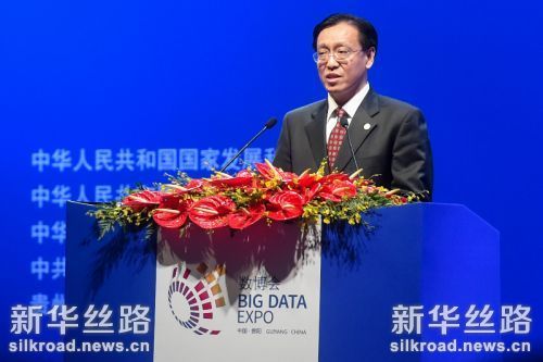 图为5月25日国家发展和改革委员会副主任林念修在峰会上演讲　记者欧东衢摄
