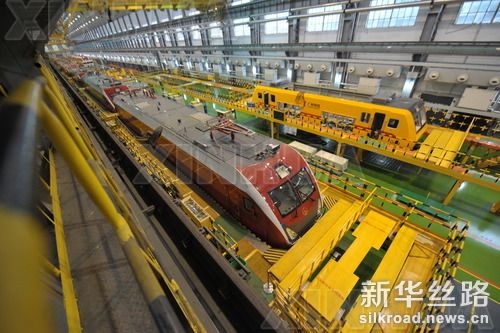 位于株洲市的中国中车株洲电力机车有限公司核心生产区。这里是世界领先的磁悬浮列车、高铁动车、新能源汽车、城轨列车、轻型飞机和新材料制造重镇。新华社照片，长沙，2016年11月26日 