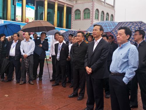 考察现场图 李璇摄