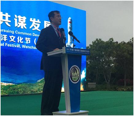 马来西亚前交通部部长翁诗杰在海南文昌南洋文化节上致辞。黄翠团 摄