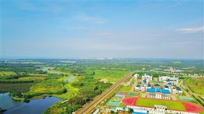 鸟瞰临高澜江新城美景。 曾红流 摄