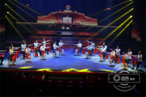 纪念时代楷模著名地球物理学家黄大年教授专场文艺演出举行