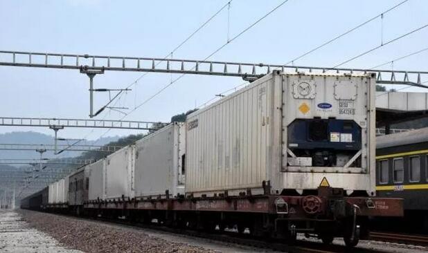 中越国际铁路开行冷链列车 助东南亚水果销往中国
