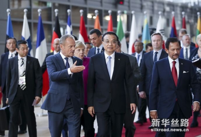 当地时间10月19日上午，国务院总理李克强在布鲁塞尔出席第十二届亚欧首脑会议。 新华社记者 丁海涛 摄