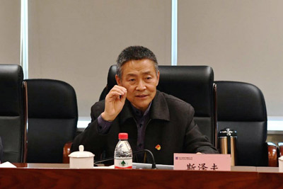斯泽夫
