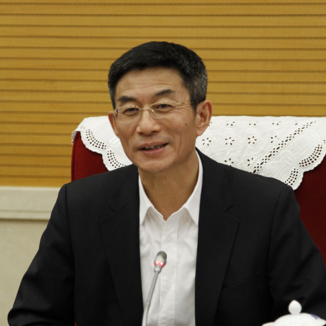 图为新华社副社长兼秘书长、国资国企传播领导小组组长刘正荣