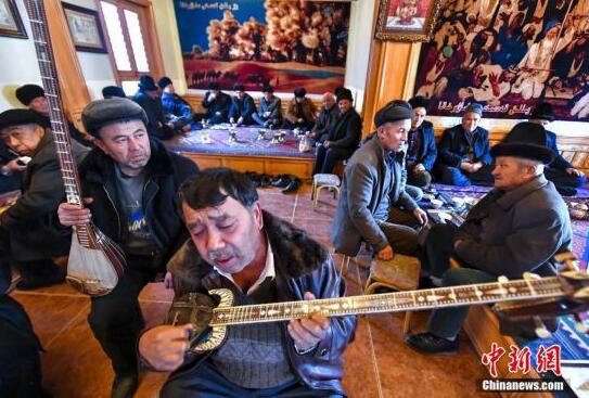 新疆喀什“百年老茶馆”成网红打卡地