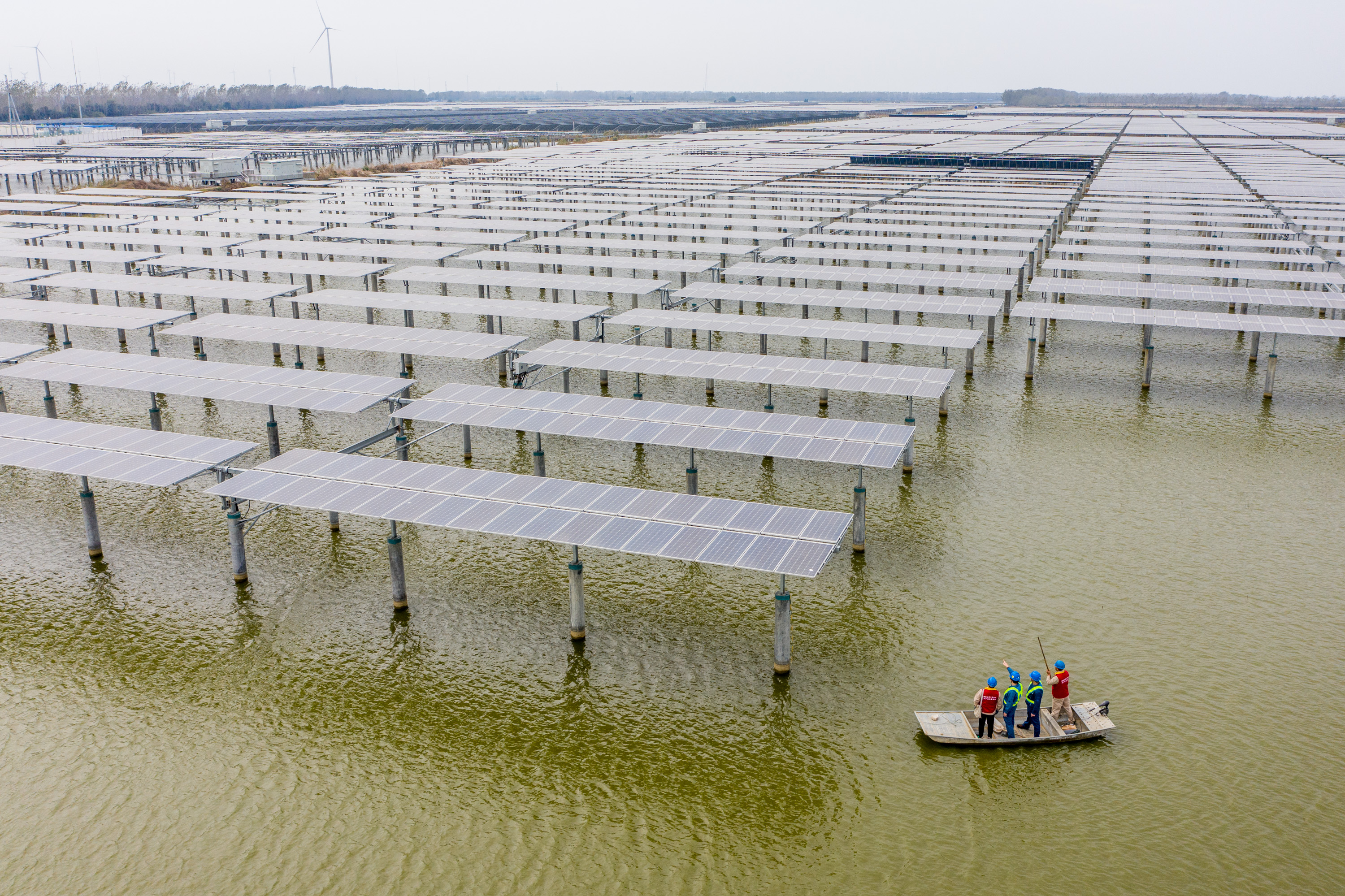 Xinhua Headlines_ Low-carbon revolution sweeps through China for green， better future (1).jpg