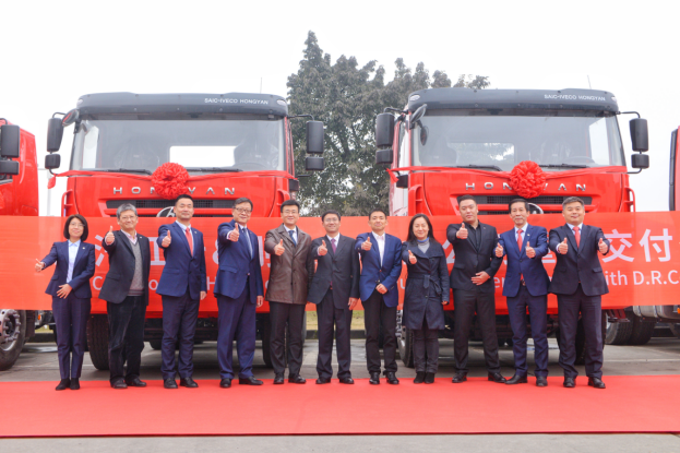 上汽红岩刚果金交车20210126594.png