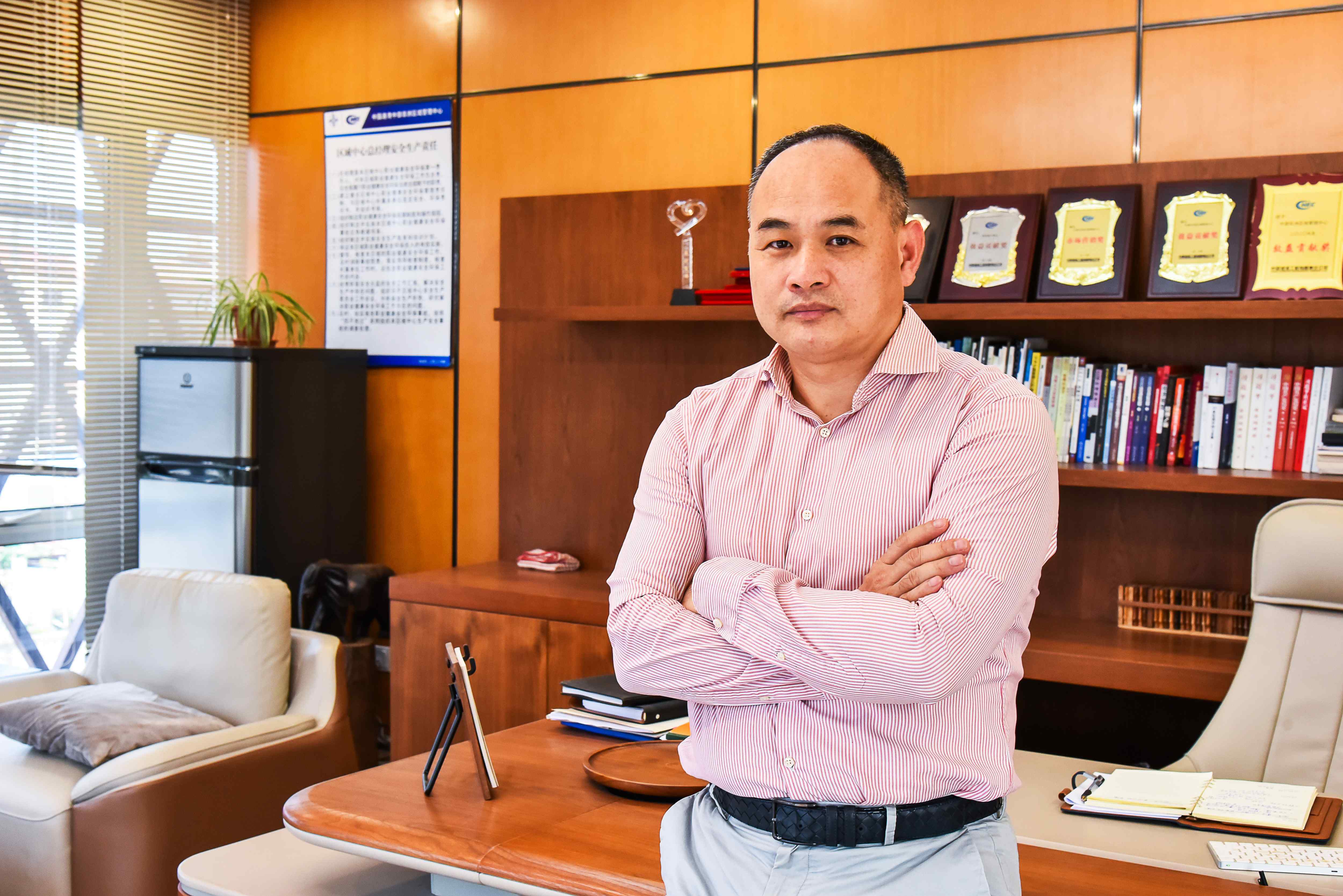 BydburC007001_20220327_CBMSN0A004.jpg BydburC007001_20220327_CBMSN0A004.jpg