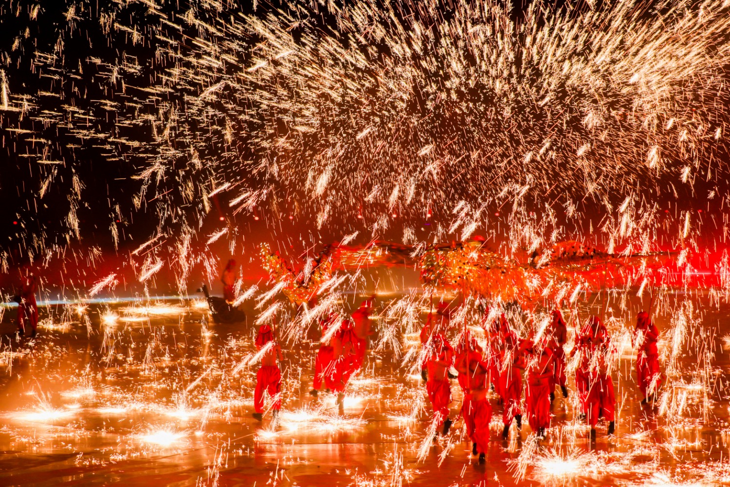 06火龙.jpg 06火龙.jpg