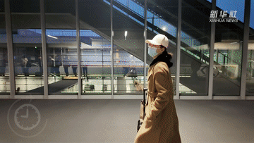 4f787bfdb88d41b2828568894d11825f.GIF