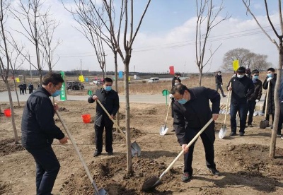 江泽林、王凯等吉林省市领导参加长春莲花山度假区义务植树活动