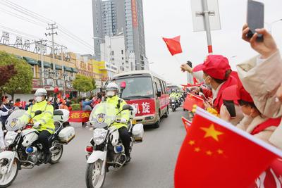 安徽濉溪医疗队在武汉留下“最美逆行”身影
