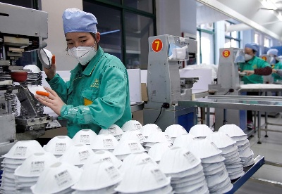 抗击新冠肺炎：中国医疗用品出口带来一线希望